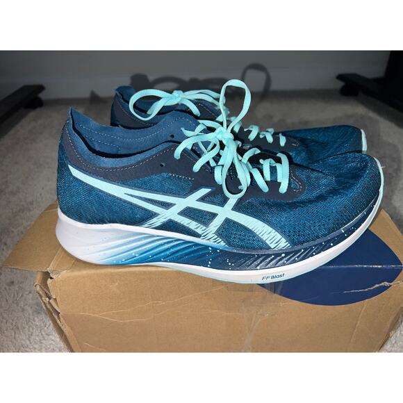 Women's ASICS Magic Speed running shoes blue sz 10 - Picture 2 of 8